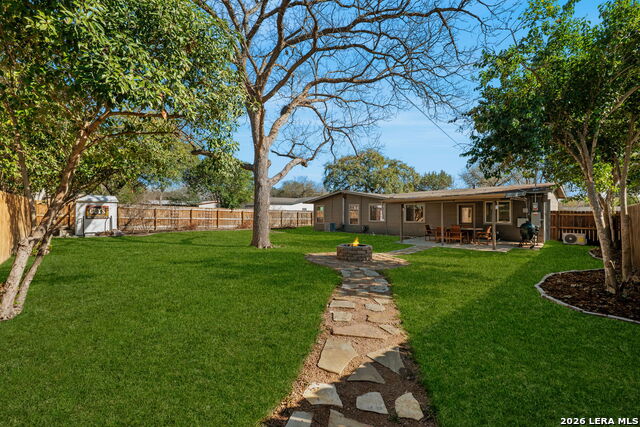 Image 27 of 30 For 221 Seford Dr