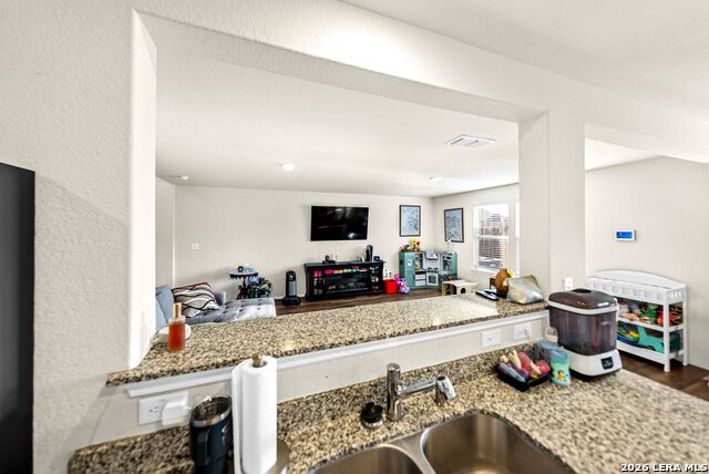 Image 11 of 34 For 6710 Turnpike