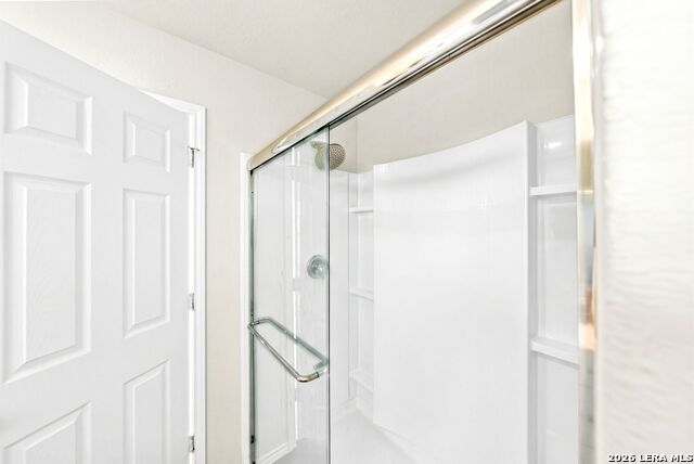 Image 16 of 34 For 6710 Turnpike