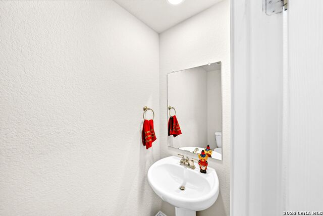 Image 23 of 34 For 6710 Turnpike