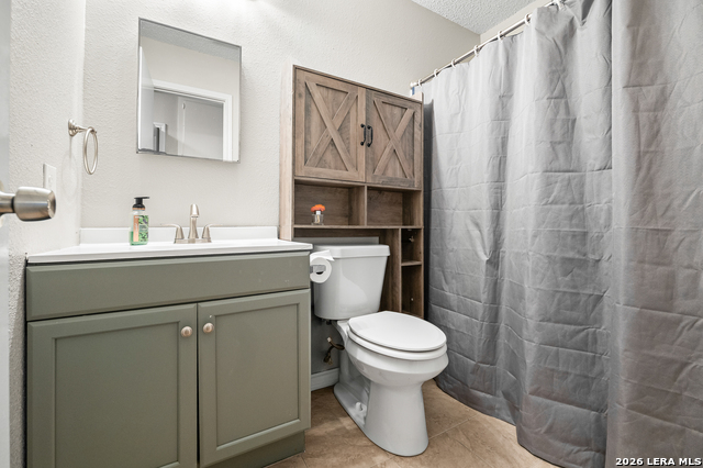 Image 16 of 29 For 2619 Kingswell Ave