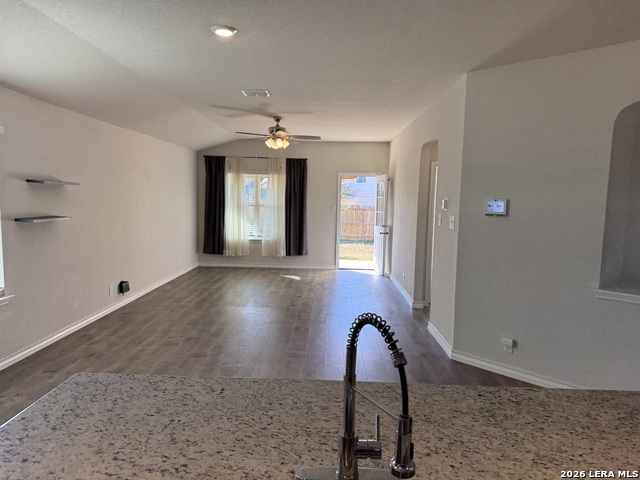 Image 37 of 45 For 4837 Theralite