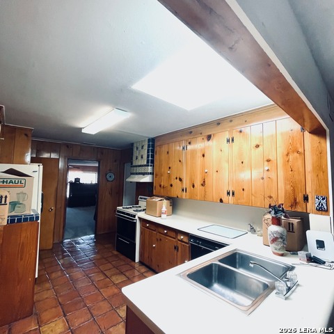 Image 13 of 52 For 102 Audrey Alene Dr.