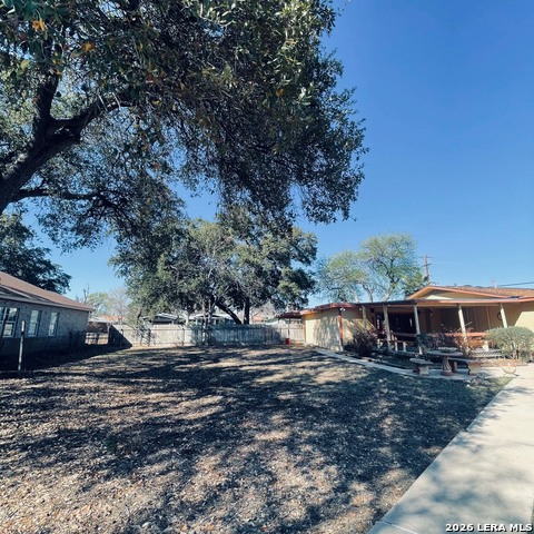 Image 24 of 52 For 102 Audrey Alene Dr.