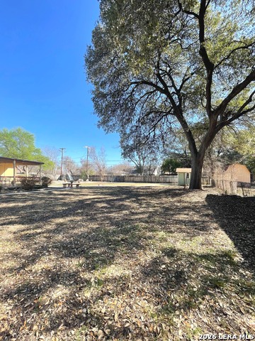 Image 37 of 52 For 102 Audrey Alene Dr.