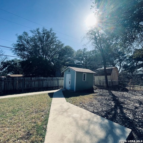 Image 38 of 52 For 102 Audrey Alene Dr.