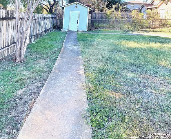 Image 40 of 52 For 102 Audrey Alene Dr.