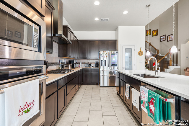 Image 10 of 36 For 8116 Grierson