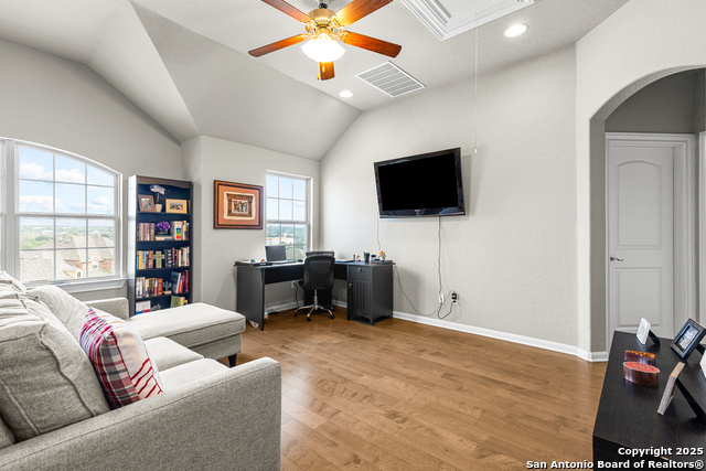 Image 13 of 36 For 8116 Grierson