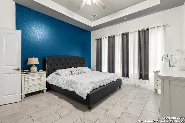 Image 18 of 36 For 8116 Grierson