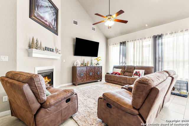 Image 3 of 36 For 8116 Grierson