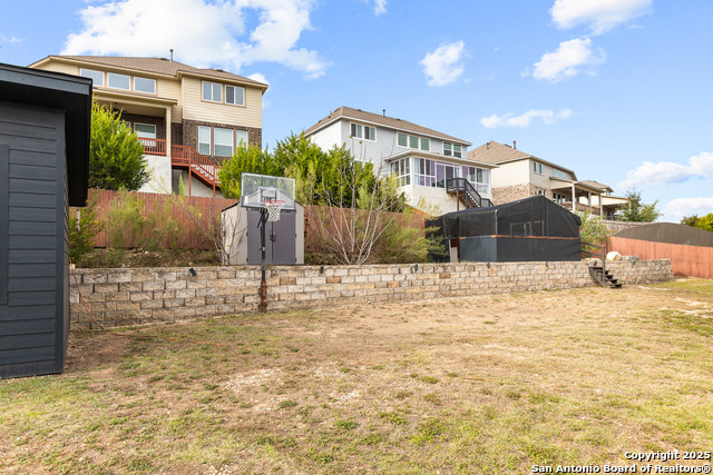 Image 33 of 36 For 8116 Grierson