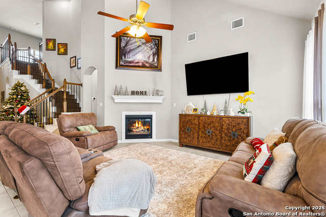 Image 4 of 36 For 8116 Grierson