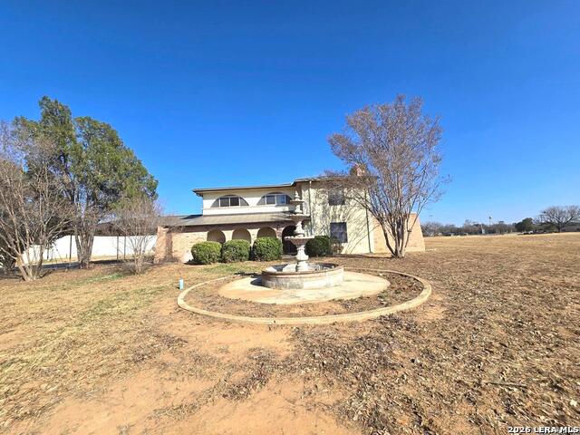 Listing photo id 0 for 18970 Fm 2790 W