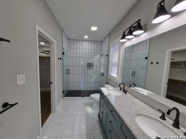 Image 16 of 33 For 319 Burleson