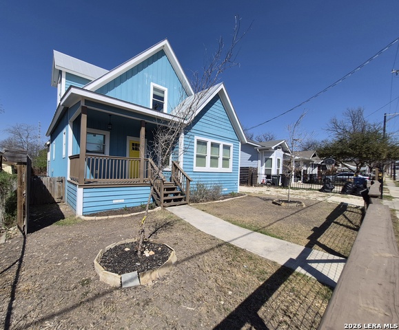 Image 3 of 33 For 319 Burleson