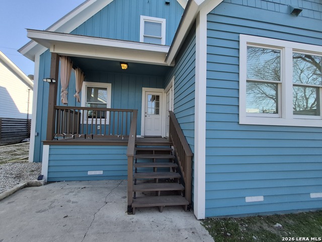 Image 8 of 33 For 319 Burleson