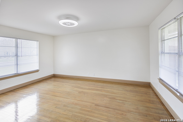 Image 24 of 29 For 351 Northridge