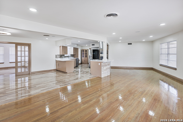 Image 6 of 29 For 351 Northridge