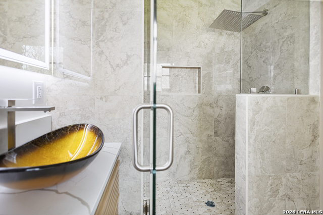 Image 8 of 29 For 351 Northridge