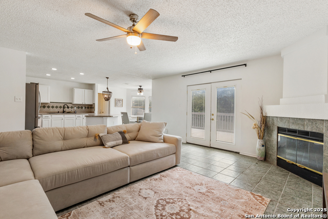 Image 6 of 30 For 11053 Cedar Park