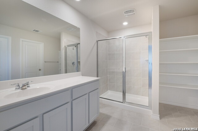 Image 12 of 18 For 5619 Chase  