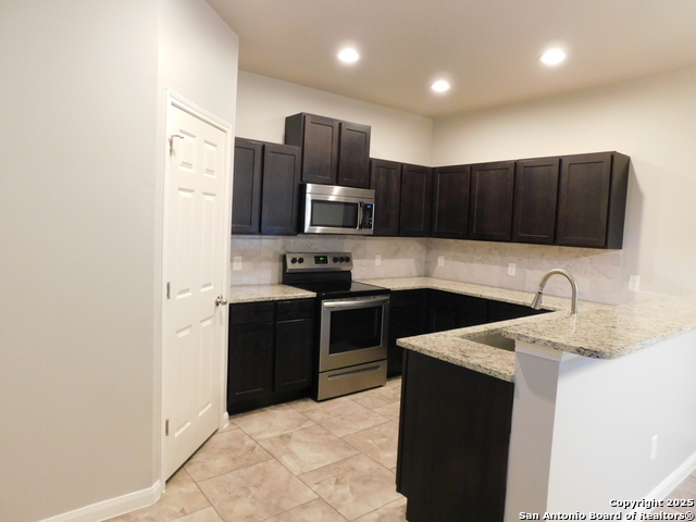 Image 7 of 27 For 8810 Appaloosa Pass