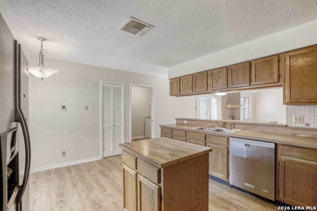 Image 8 of 28 For 13735 Forest Point