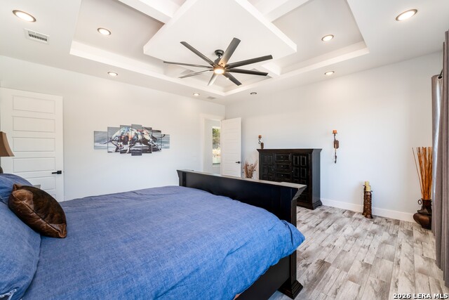 Image 22 of 70 For 452 Wentworth