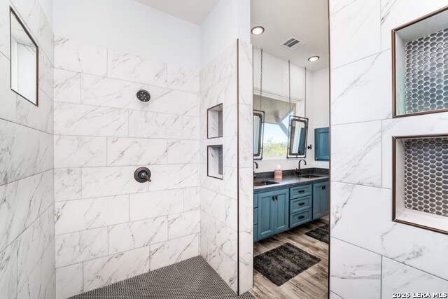 Image 27 of 70 For 452 Wentworth