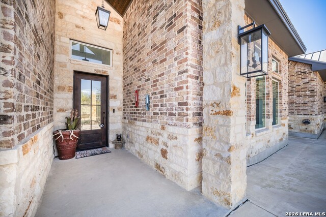 Image 3 of 70 For 452 Wentworth