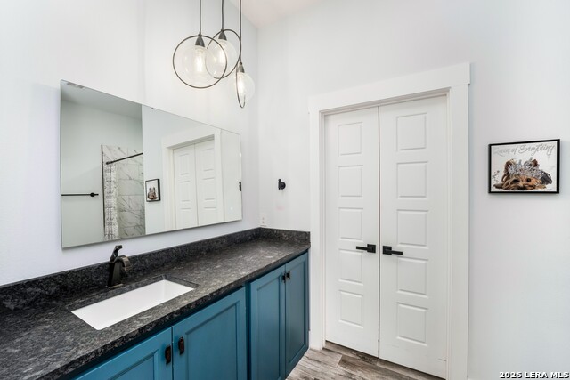 Image 33 of 70 For 452 Wentworth