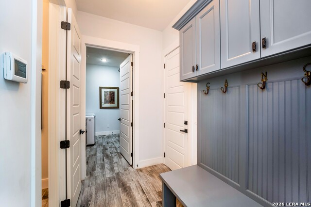 Image 43 of 70 For 452 Wentworth