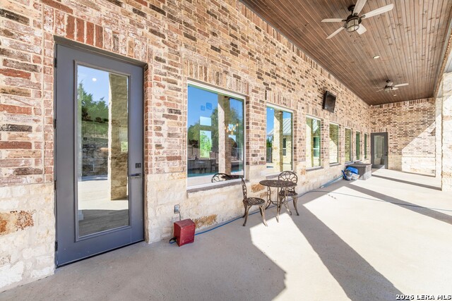 Image 50 of 70 For 452 Wentworth