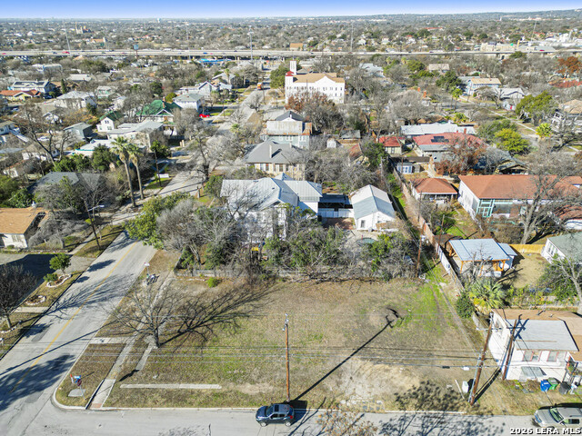 Image 10 of 15 For 1003 Woodlawn Ave W