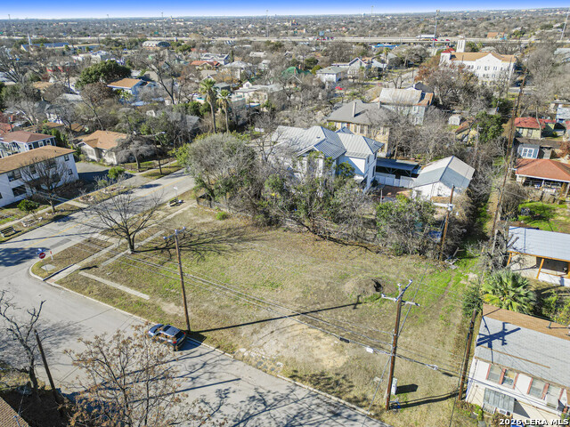 Image 13 of 15 For 1003 Woodlawn Ave W