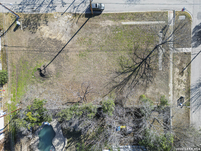 Image 15 of 15 For 1003 Woodlawn Ave W