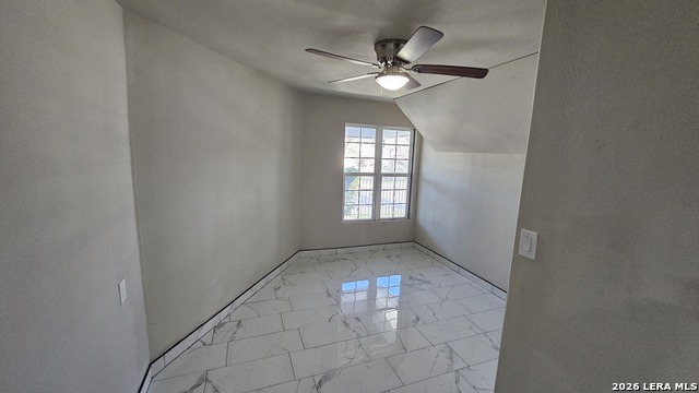 Image 16 of 49 For 3902 Salinas W