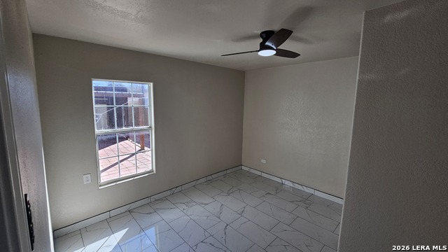 Image 20 of 49 For 3902 Salinas W