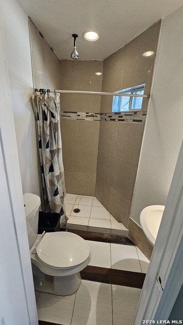 Image 39 of 49 For 3902 Salinas W