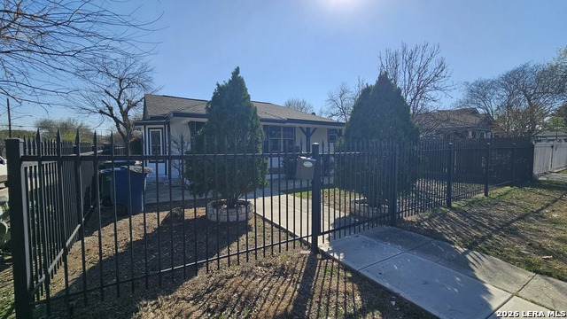 Image 48 of 49 For 3902 Salinas W