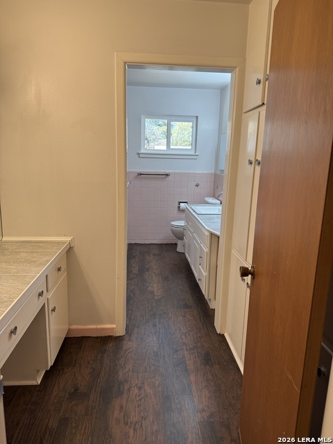 Image 15 of 21 For 110 Northaven