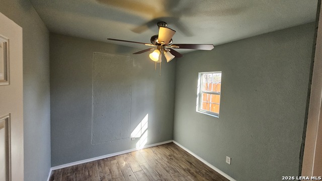 Image 34 of 49 For 3902 Salinas W