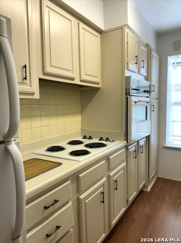 Image 4 of 20 For 7834 Broadway  304