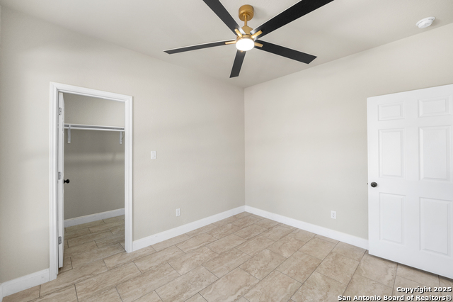 Image 27 of 36 For 23102 Shady Forest