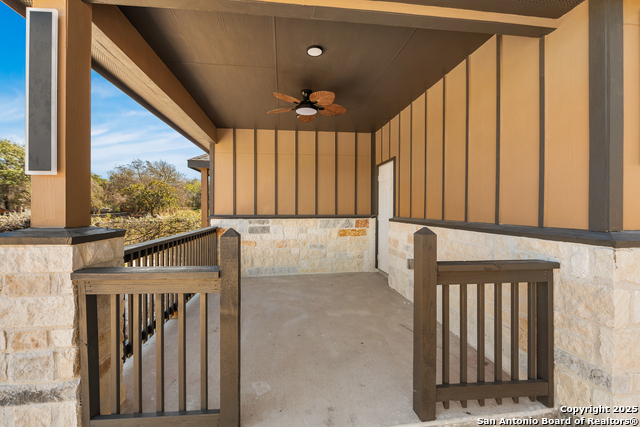 Image 34 of 36 For 23102 Shady Forest