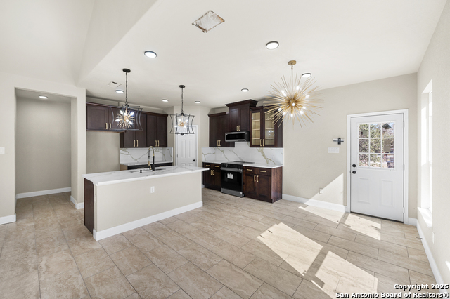 Image 9 of 36 For 23102 Shady Forest