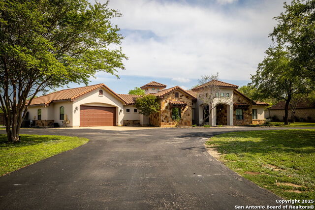 Image 10 of 44 For 851 River Cliff