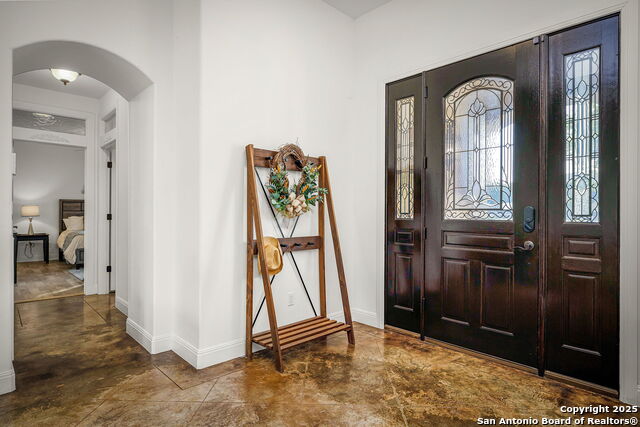 Image 12 of 44 For 851 River Cliff