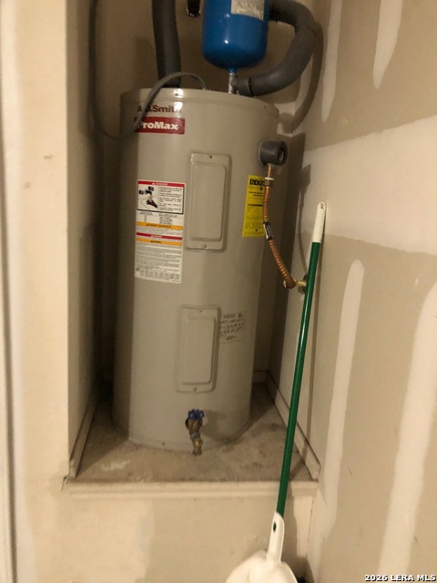 Image 20 of 20 For 8755 Sunview